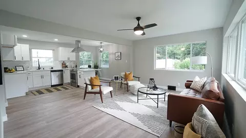 809 E Hudson Ave, Durham, NC 27704 photo 4