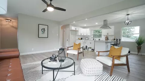 809 E Hudson Ave, Durham, NC 27704 photo 5