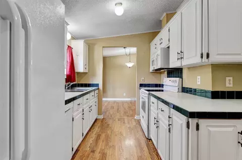 913 Silas Moore Rd, Benson, NC 27504 photo 10