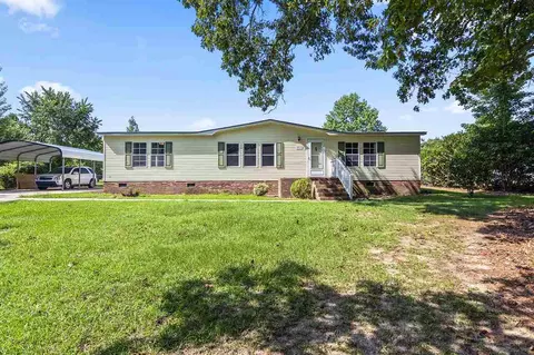 913 Silas Moore Rd, Benson, NC 27504 photo 1