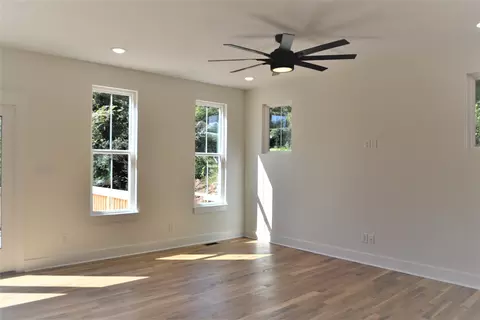 1908 Ashe St, Durham, NC 27703 photo 5