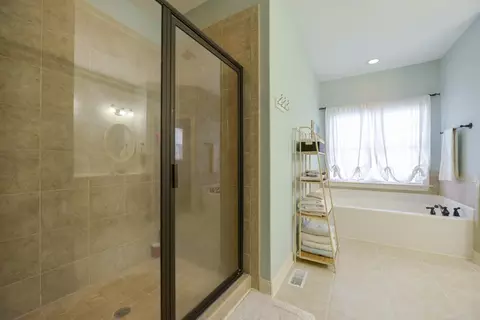 102 Cressida Cv, Garner, NC 27529 photo 16