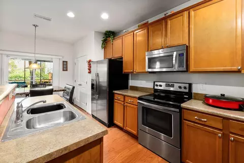 1404 Golden Eagle Dr, Durham, NC 27704 photo 10