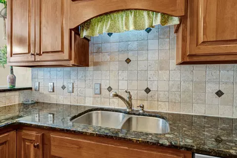 8209 Plum Bush Ct, Willow Spring, NC 27592 photo 12