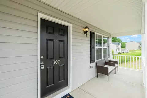 307 Sequoia Dr, Clayton, NC 27527 photo 3
