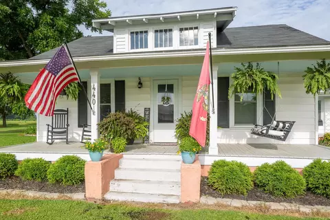 440 Surles Rd, Benson, NC 27504 photo 2