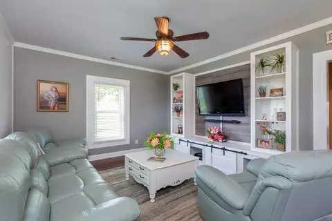 440 Surles Rd, Benson, NC 27504 photo 6