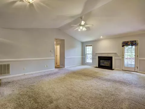 4 Guilford Pl, Durham, NC 27713 photo 4