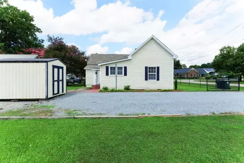 211 E F St, Erwin, NC 28339 photo 26