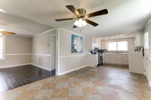 211 E F St, Erwin, NC 28339 photo 14