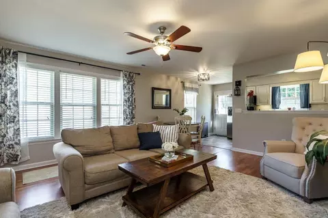 2 Yorkfield Ct, Durham, NC 27713 photo 5