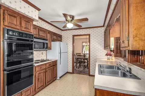 1110 S First St, Smithfield, NC 27577 photo 11