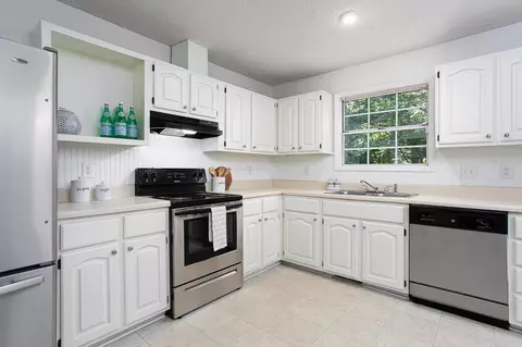 5410 Hadrian Dr, Durham, NC 27703 photo 14