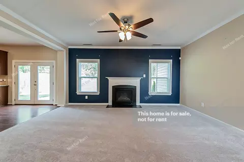 32 Oxmoor Dr, Durham, NC 27703 photo 3