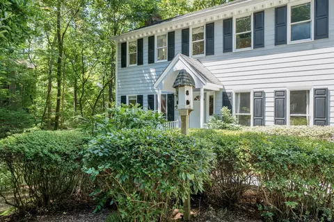 19 Barkridge Ct, Durham, NC 27713 photo 2