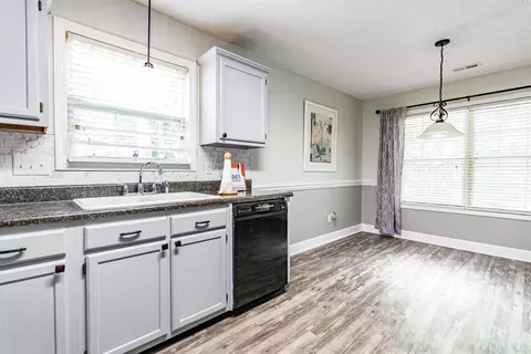 1347 Brompton Ln, Garner, NC 27529 photo 9