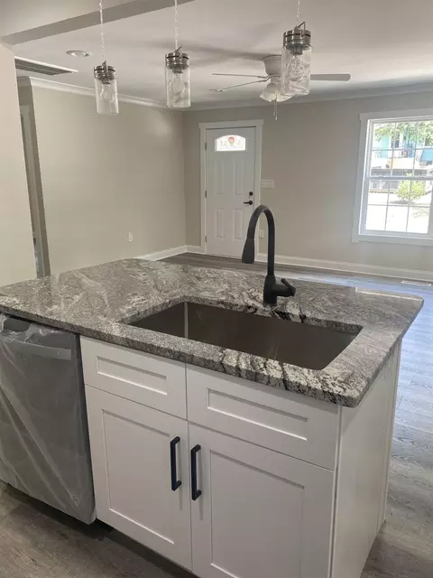 708 Bernice St, Durham, NC 27703 photo 8