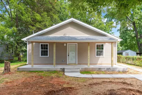 819 Buckner St, Graham, NC 27253 photo 1