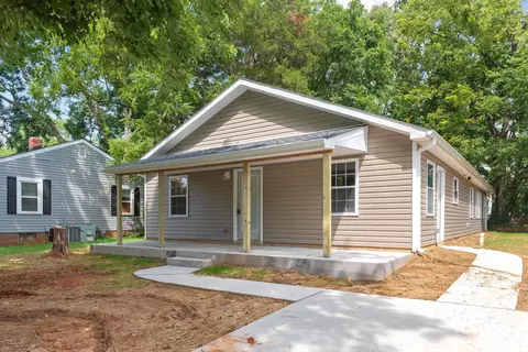 819 Buckner St, Graham, NC 27253 photo 2