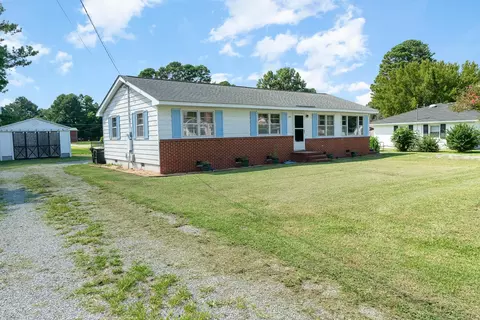 225 Davis Mill Rd, Selma, NC 27576 photo 3