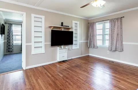 225 Davis Mill Rd, Selma, NC 27576 photo 4
