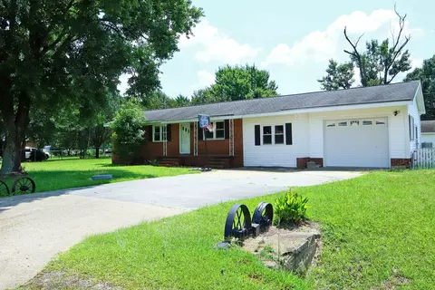 854 Five Points Rd, Benson, NC 27504 photo 1