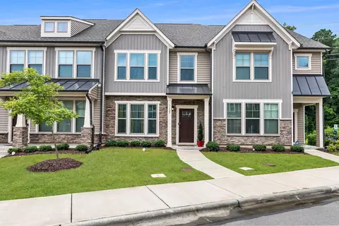 1122 Metropolitan Dr, Durham, NC 27713 photo 1