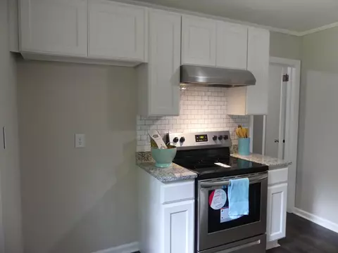 1408 Ellis Rd, Durham, NC 27703 photo 9
