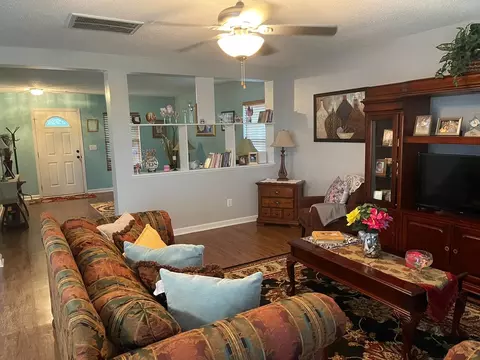 516 Pebblestone Dr, Durham, NC 27703 photo 9