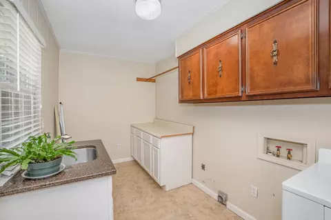 306 Knollwood Dr, Pine Level, NC 27568 photo 14