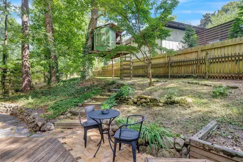 2203 Whitley Dr, Durham, NC 27707 photo 20