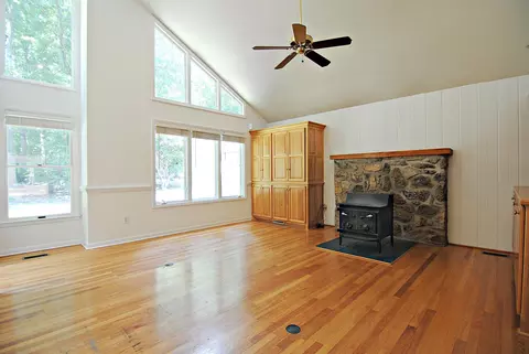 7106 Matthews Rd, Durham, NC 27712 photo 5