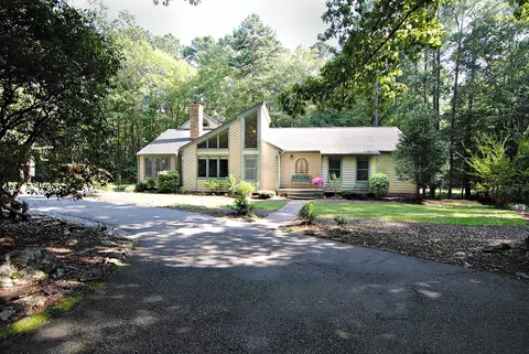 7106 Matthews Rd, Durham, NC 27712 photo 2