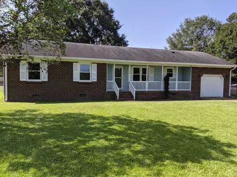 75 Hunter Dr, Selma, NC 27576 photo 1