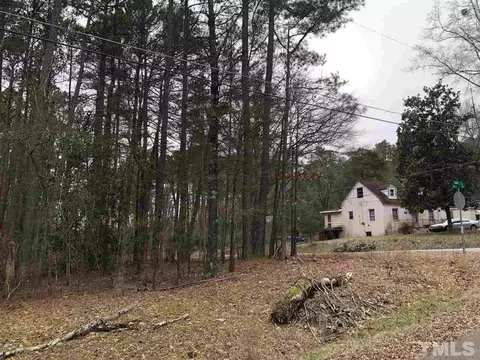 317 Todd St, Durham, NC 27704 photo 2