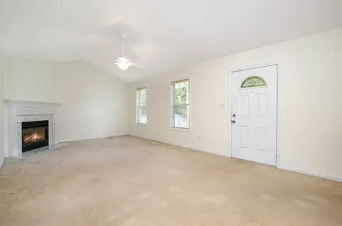 1208 Dixie Dr, Selma, NC 27576 photo 5