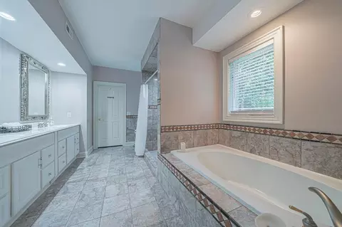 411 Bathgate Ln, Cary, NC 27513 photo 18