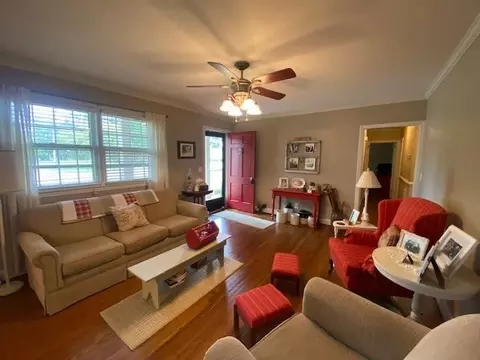 1102 Merry St, Dunn, NC 28334 photo 3
