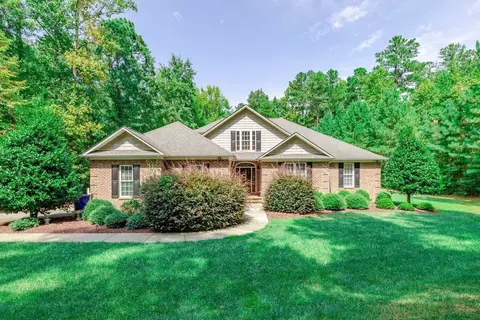 2820 Saddle Dr, Durham, NC 27712 photo 1