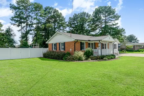 108 May St, Dunn, NC 28334 photo 2