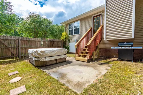 1421 Brompton Ln, Garner, NC 27529 photo 4