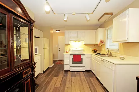 809 Greyson Dr, Durham, NC 27703 photo 8