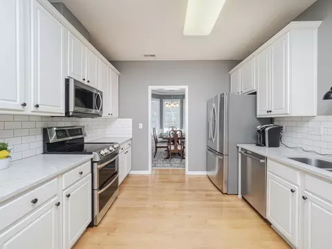 4618 Regency Dr, Durham, NC 27713 photo 9