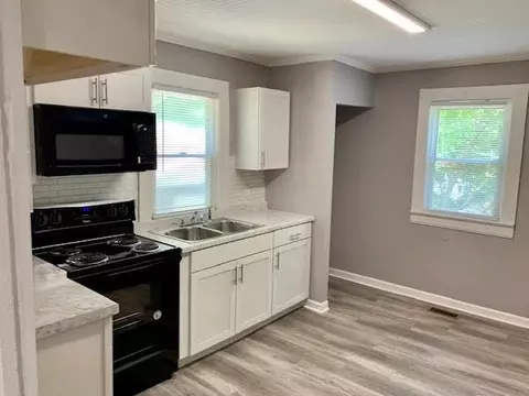 3616 Dearborn Dr, Durham, NC 27704 photo 6