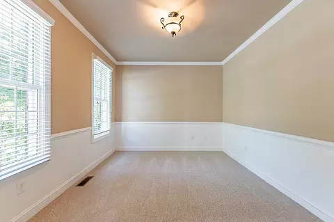 607 Continental Dr, Durham, NC 27712 photo 17