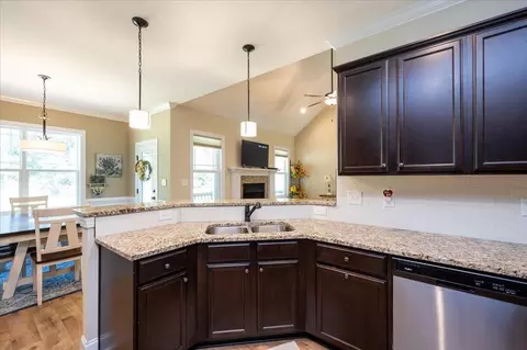 119 Spruce Dr, Benson, NC 27504 photo 14
