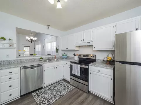 101 Mint Ct, Cary, NC 27513 photo 6