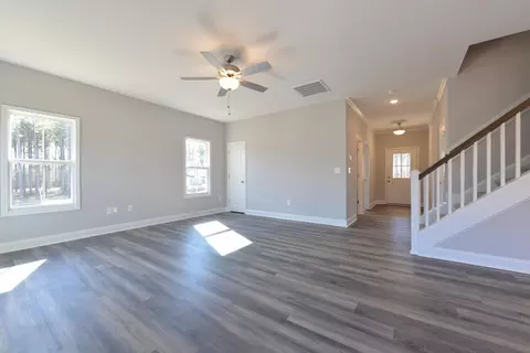 261 Berg St, Smithfield, NC 27577 photo 9