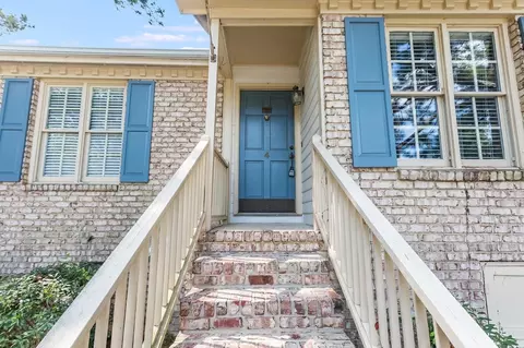 4 Preakness Dr, Durham, NC 27713 photo 2
