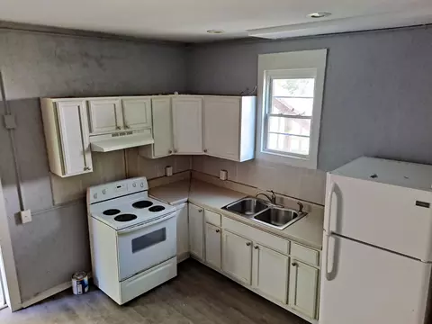 3524 Dearborn Dr, Durham, NC 27704 photo 6